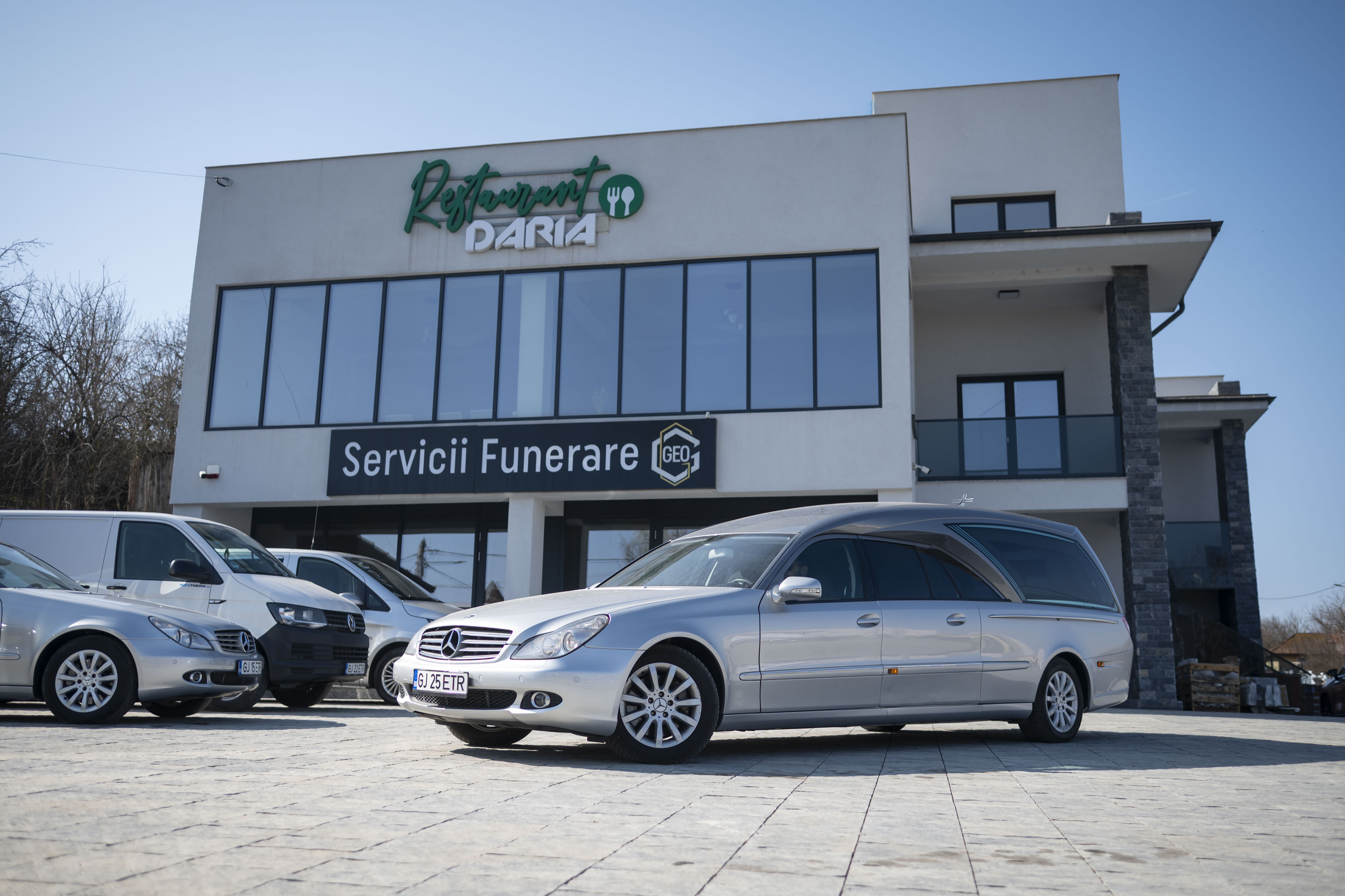 Flotă auto Mercedes – Servicii Funerare GEO