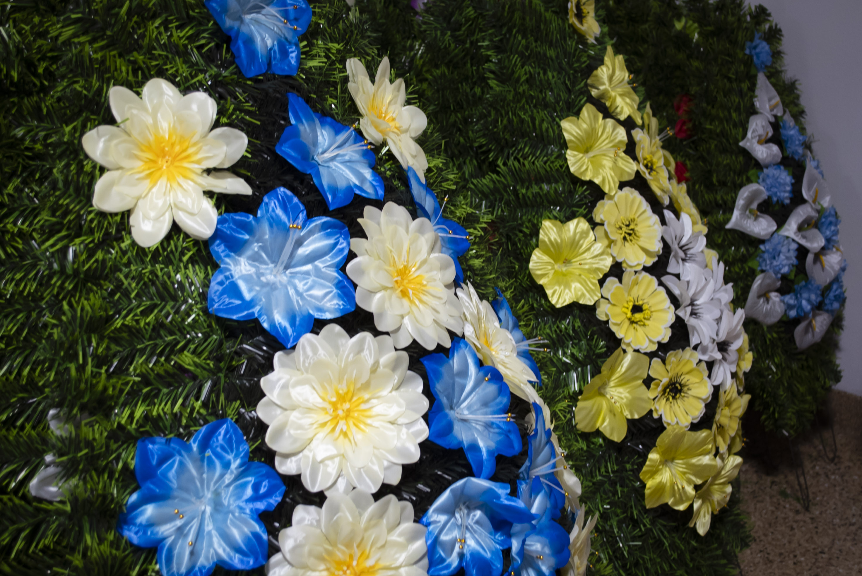 Coroane funerare – accesorii înmormântare
